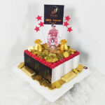 เค้กสี่เหลี่ยม สกรีนรูปภาพ pop-up ตกแต่งชอคโกแลตทองคำ