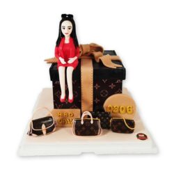 เค้กปั้น3มิติ สาวสวย ตกแต่งกล่อง และกระเป่าแบรนด์เนม