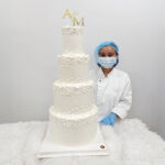 เค้กแต่งงาน 4ชั้นสีขาว บีบครีมดอกไม้ - Image 2