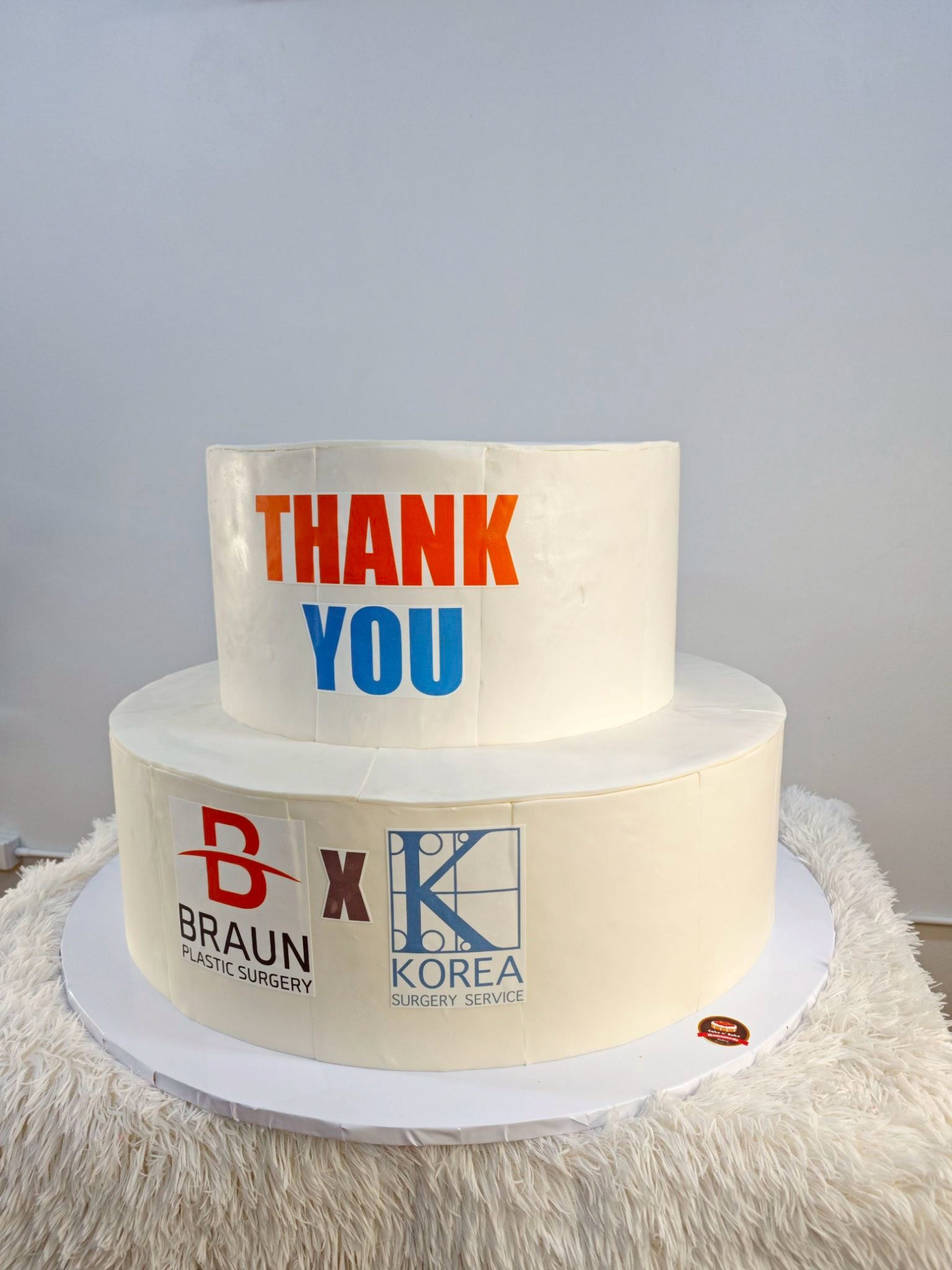 เค้ก 2 ชั้นธีมองค์กร THANK YOU Edition 5 เค้ก 2 ชั้นธีมองค์กร THANK YOU Edition