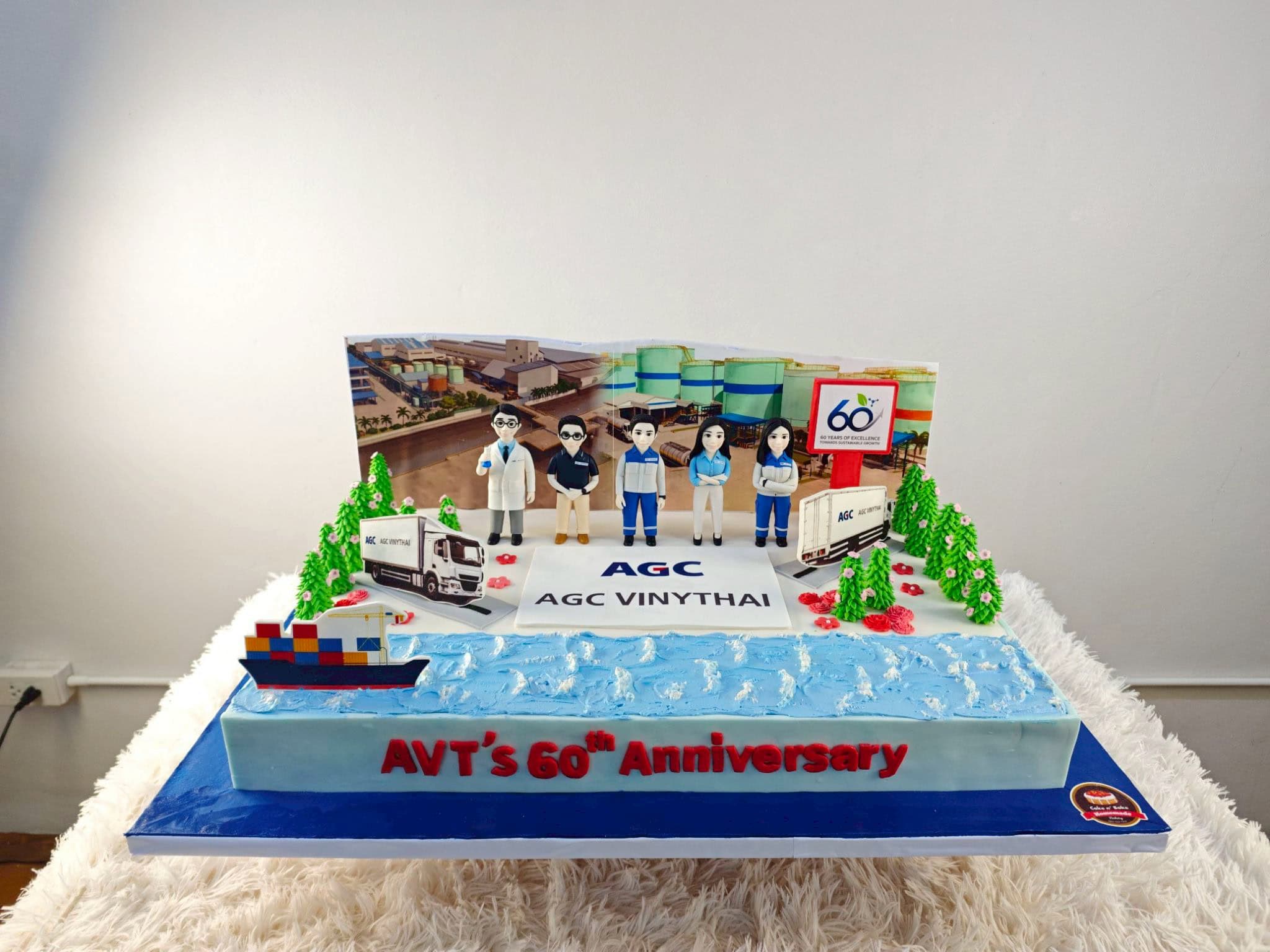 AGC Vinythai ฉลองครบรอบ 60 ปี 4 AGC Vinythai สั่งทำเค้ก 3 มิติ ฉลองครบรอบ 60 ปี