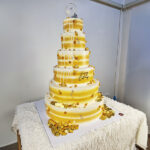 เค้ก6ชั้น สูงกว่า1เมตร ธีมสีทอง