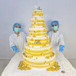 เค้ก6ชั้น สูงกว่า1เมตร ธีมสีทอง