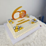 เค้กฉลองครบรอบ 60ปี ธีมสีทอง