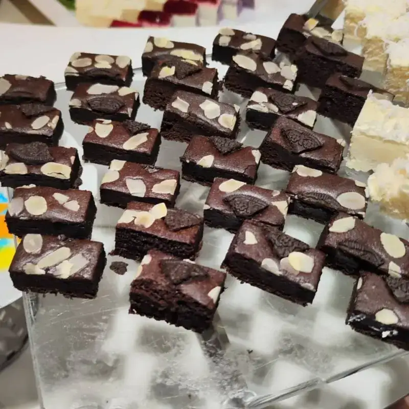 cake catering buffet 5 800x800 1